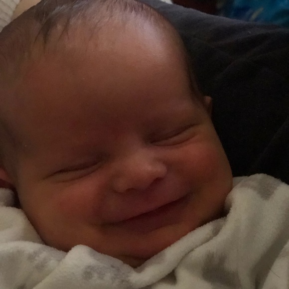 Meet your Posher, Jenna - Picture 2 of 2